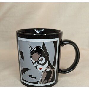 RARE 1992 Batman Returns  STORE MUG CATWOMEN